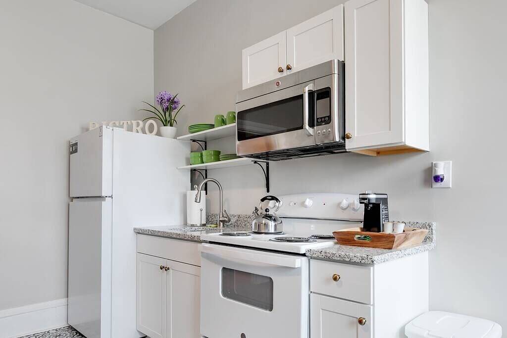 Ganze Wohnung, Cozy Suite/King Bed/2Tvs/Free Parking & museums in Richmond, Virginia