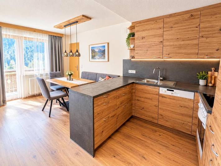 Hotel für 3 Personen, mit Balkon und Terrasse sowie Garten und Sauna