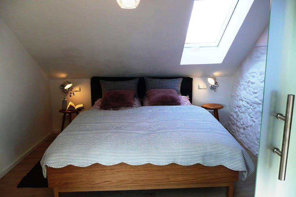 Ganze Wohnung, Großzügige Maisonette-Wohnung mit Dachterrasse in idealer Lage in Regensburg, Ostbayern