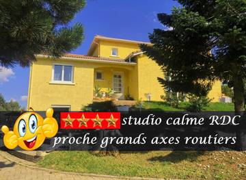 Gîte pour 2 personnes, avec jardin à Sorbiers