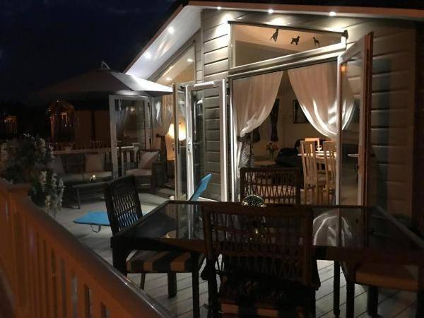 Location de vacances pour 8 personnes, avec vue ainsi que piscine et jardin, animaux acceptés à Portsmouth - 3