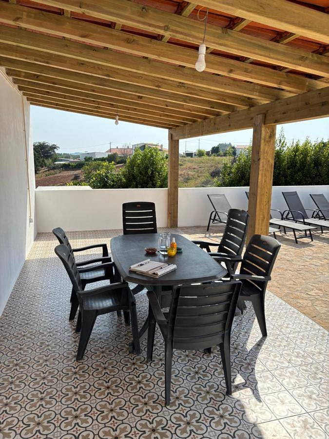 Casa Olaria Rustige hideaway met privézwembad en panoramisch uitzicht in Bombarral, Leiria distrito