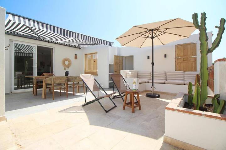 Apartamento para 6 personas, con terraza y vistas en Playa del Palo