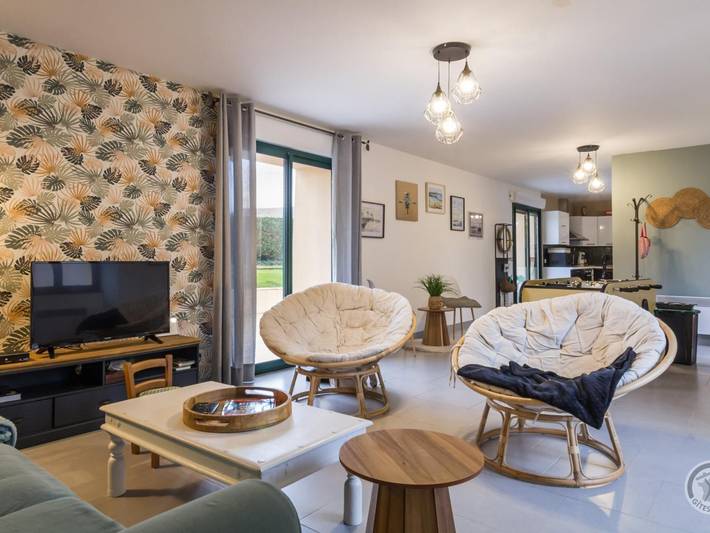 Gîte pour 8 personnes, avec jardin, animaux acceptés