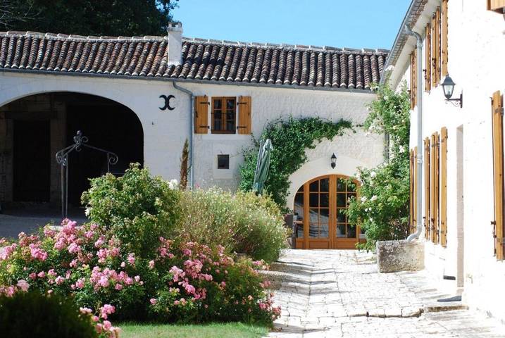 Maison d’hôte pour 2 personnes, avec jardin ainsi que sauna et piscine - 1