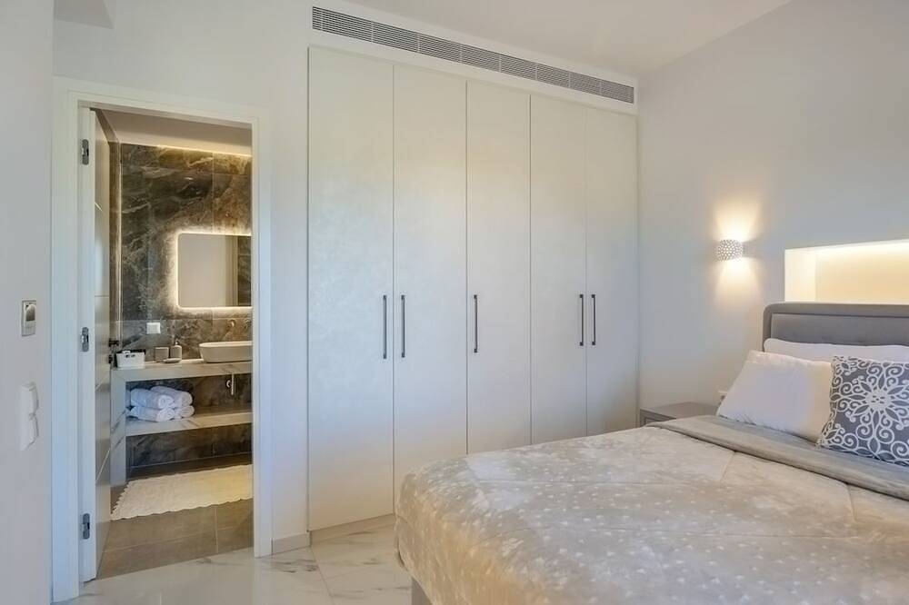 Cozy Haven -Island Living Paros in Parasporos, Paros