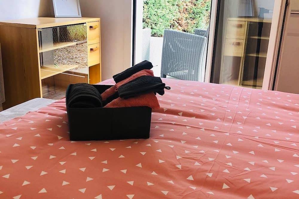 Apartamento entero, L'Appart'De-Gaulle * Park * Streetcar * Garden * Chek-In * 24/24 in Blagnac, Alto Garona