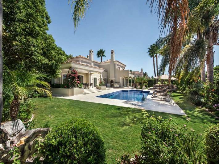 Villa per 10 persone, con giardino e terrazza nonché piscina in Faro Portogallo