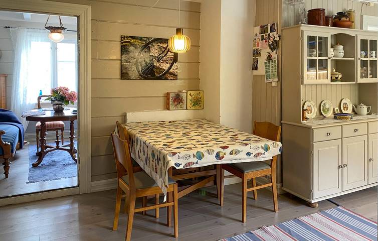Ferienhaus für 8 Personen mit Garten in Herøy