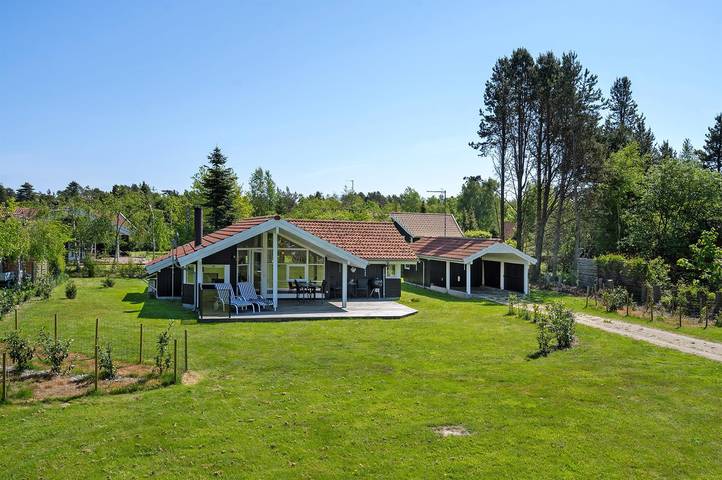 Ferienhaus für 6 Personen, mit Whirlpool und Garten in Marielyst