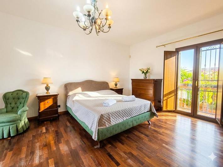 Villa per 6 persone, con idromassaggio e giardino nonché balcone a Misilmeri