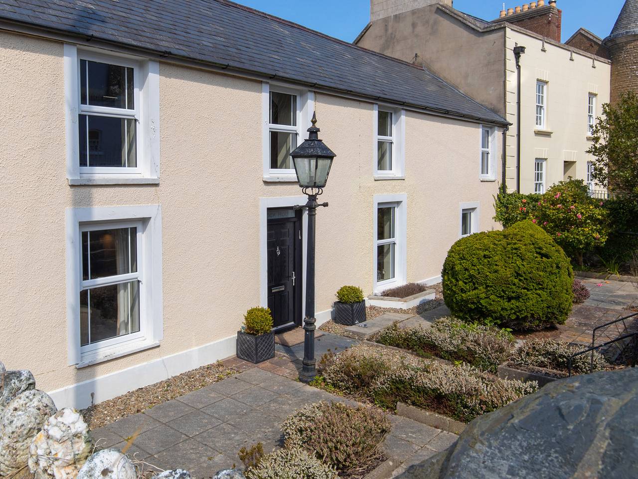 Rock House, Fishguard in Fishguard, Pembrokeshire