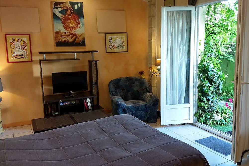 Appartement entier, Appartement 40m2 rez de chaussée, à proximité du centre de Saumur in Saumur, Vallée de la Loire