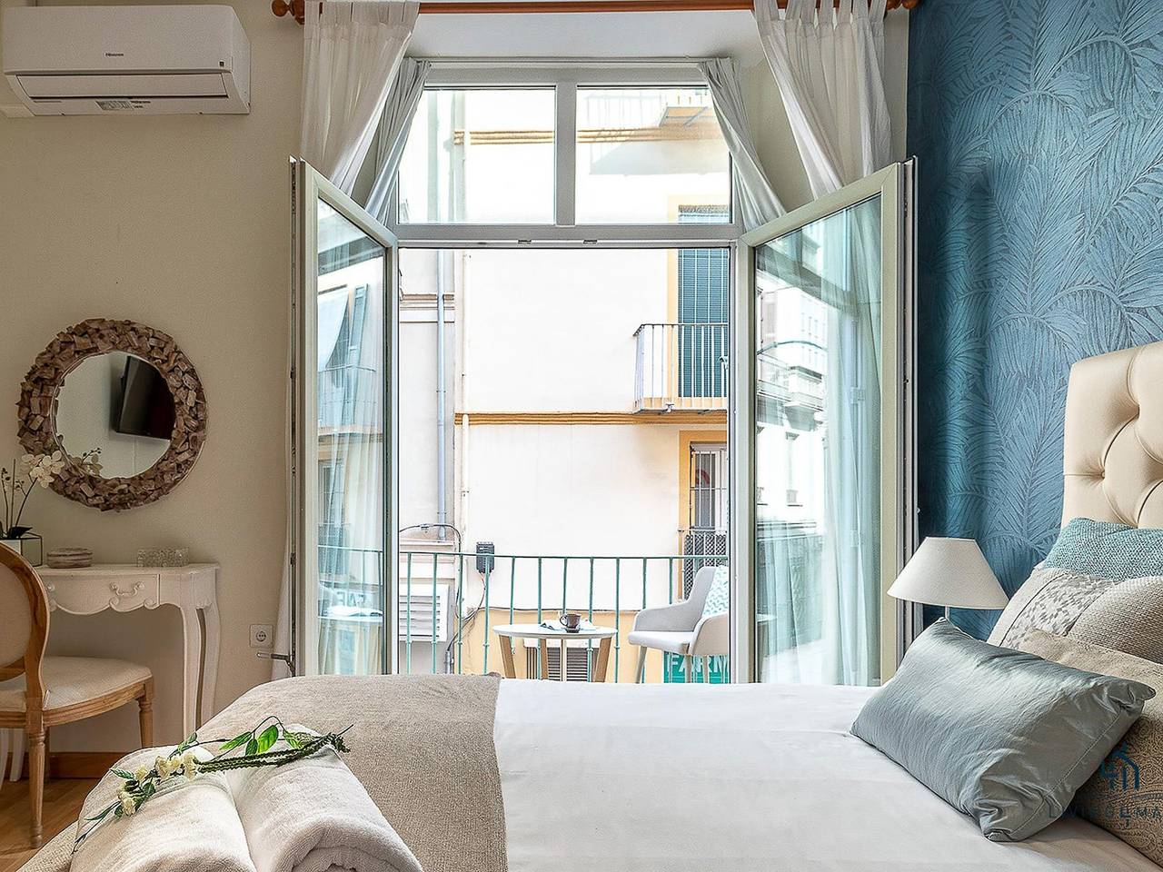 Entire holiday apartment, Alamos 40 Living4malaga in Malaga Centro Historico, Malaga