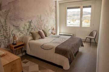 Ferienwohnung für 6 Personen, mit Pool und Balkon in Bilbao
