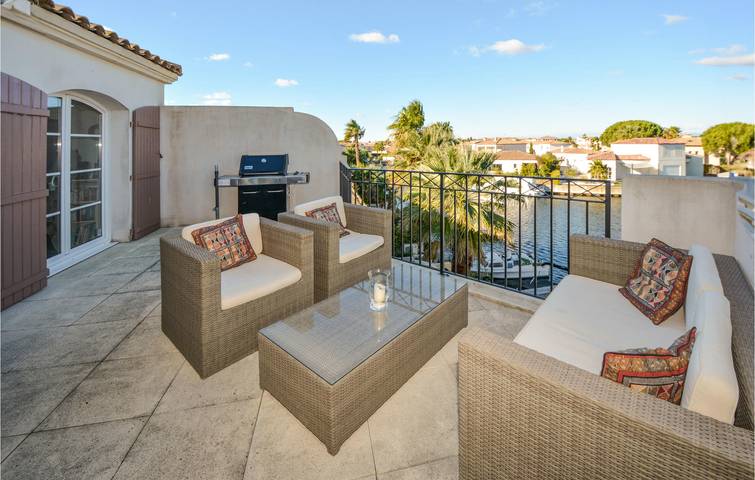 Location de vacances pour 6 personnes, avec terrasse à Aigues-Mortes - 4