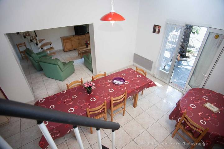 Gîte pour 8 personnes, avec jardin ainsi que sauna et piscine à Elne - 4