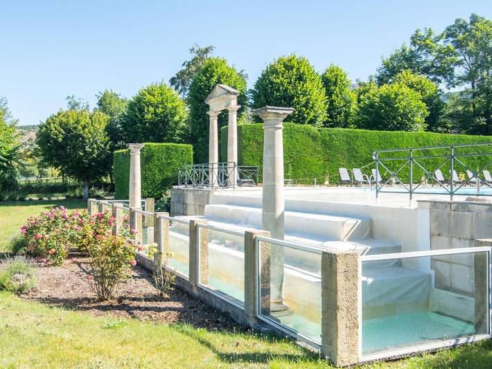 Appartement de vacances pour 2 personnes, avec jardin et piscine, adapté aux familles