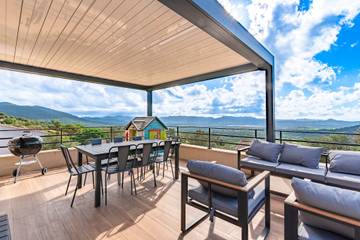 Location de vacances pour 8 personnes, avec jardin et balcon à Figari