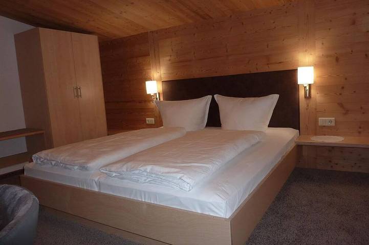 Ferienwohnung für 4 Personen, mit Garten und Balkon in Klösterle am Arlberg - 2