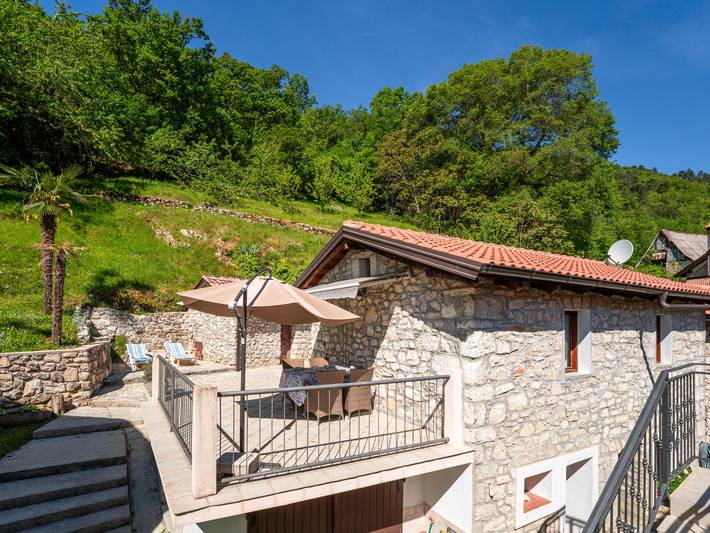 Ferienhaus für 4 Personen, mit Garten und Terrasse sowie Ausblick in Lovran