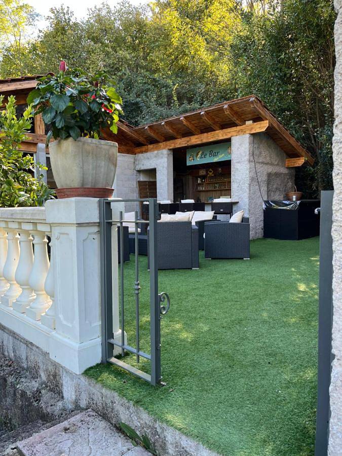 Location de vacances pour 10 personnes, avec vue ainsi que terrasse et piscine à Sospel - 2