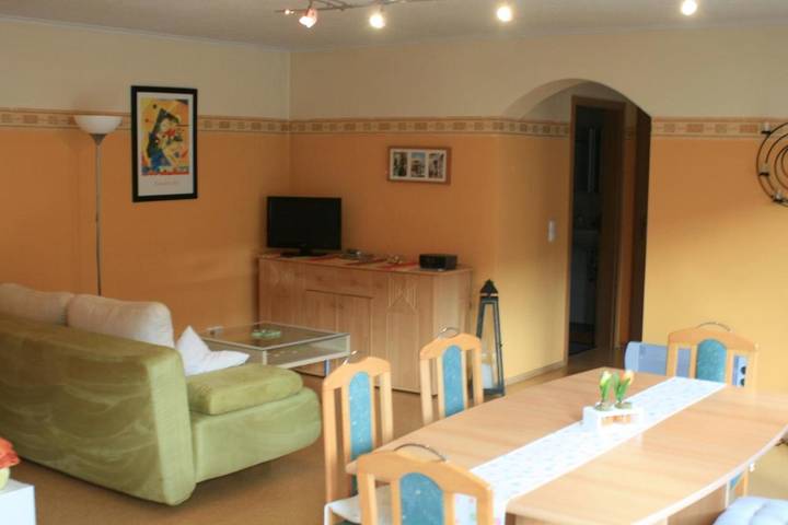 Ferienwohnung für 4 Personen, mit Terrasse und Garten sowie Ausblick in Sankt Aldegund