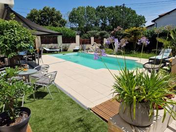 Gîte pour 2 personnes, avec jardin ainsi que piscine et jacuzzi à Dax