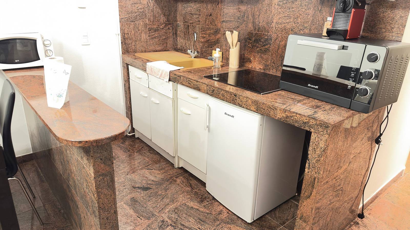 Apartamento entero, Magnífico apartamento en planta baja para tres personas en Drancy con jardín y Wi-Fi in Drancy, Sena-Saint Denis