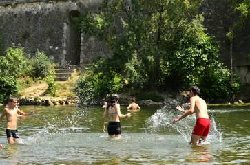 Bungalow für 4 Personen in Cessenon-sur-Orb, Regionaler Naturpark Haut-Languedoc, Bild 3