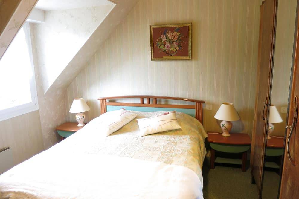 Charme Haus In Der Landschaft in Priziac, Pontivy und Umgebung