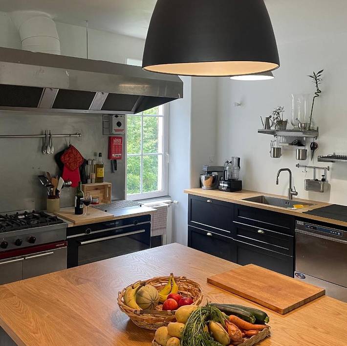 Maison de vacances pour 18 personnes, avec piscine ainsi que vue et jardin, animaux acceptés en Ardèche - 2