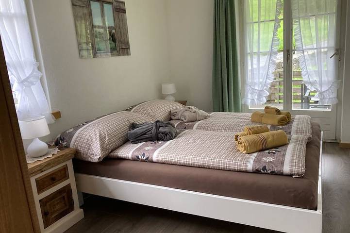 Gîte pour 4 personnes, avec balcon à Habkern - 3