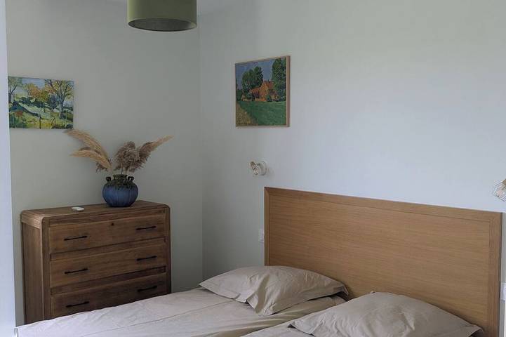 Gîte pour 6 personnes, avec terrasse ainsi que piscine et jardin à Bransles - 3