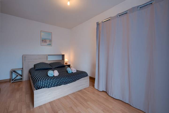 Ganze Wohnung, La Grange - Proche Centre & Parking in Laval, Mayenne