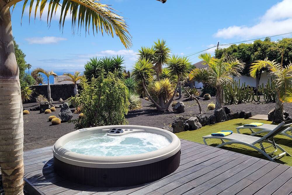Apartamento entero, Casa La Asomada con jacuzzi privado, vistas al mar, wifi, aire acondicionado in La Asomada, Tías