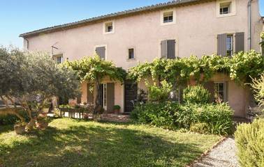 Gîte pour 4 personnes, avec jardin à Morières-lès-Avignon