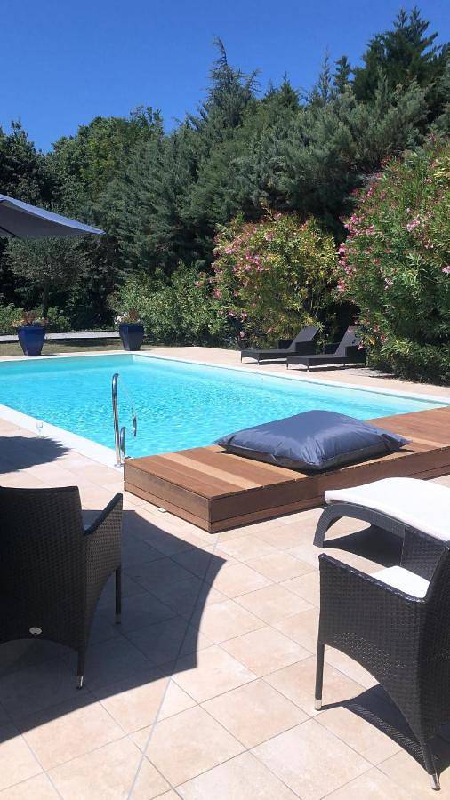 Chalet para 10 personas, con jardín y vistas además de terraza y piscina - 1