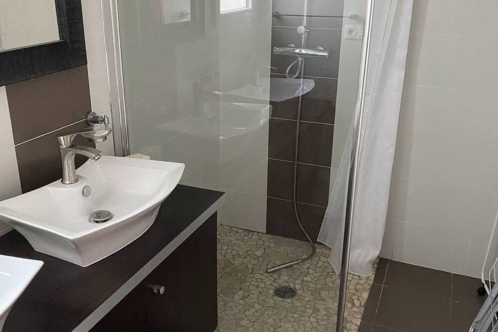 Villa für 10 Personen, mit Terrasse und Garten in Nizza - 3