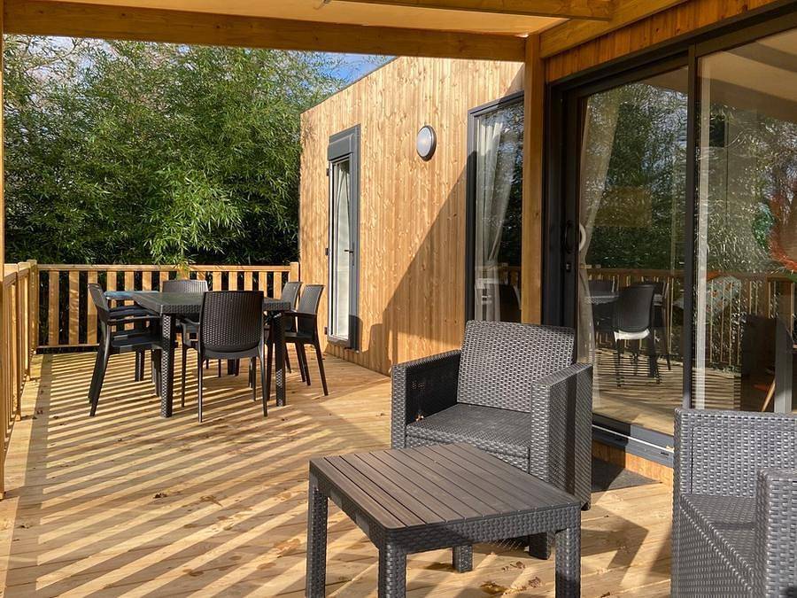 Camping Domaine de l'Orangerie de Lanniron   - Canvas and wooden tent 6 persons - Sunêlia Luxe Lodge 3 bedrooms 2 bathrooms - Sheets provided in Quimper, Quimper region