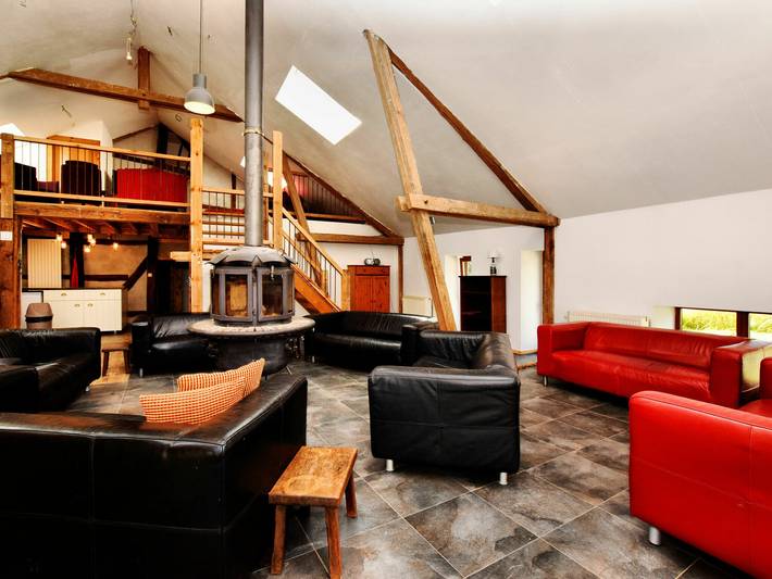 Modernes Ferienhaus in Meyerode mit Terrasse in Amel, Naturpark Hohes Venn