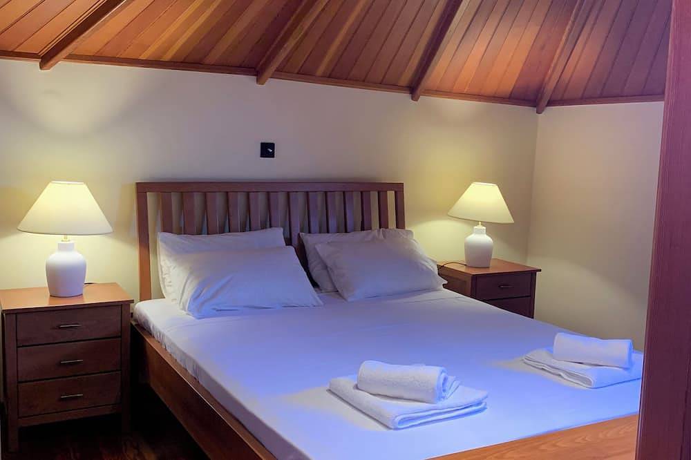 Beautiful 3 story home in the heart of the medieval city. in Rhodos City, Rhodes