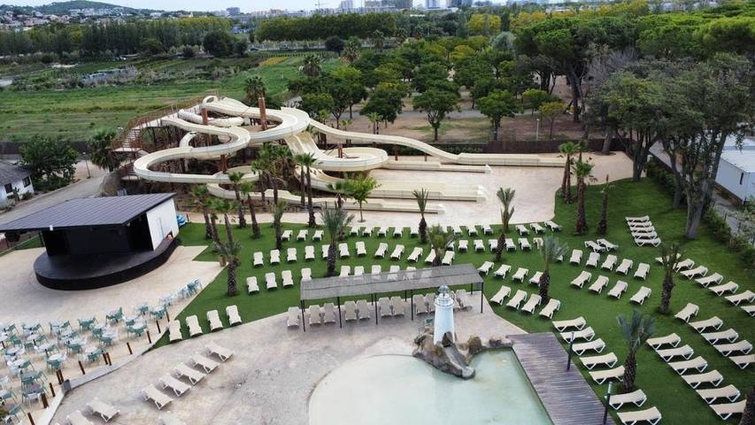 Camping pour 7 personnes, avec jacuzzi et piscine ainsi que jardin et bassin pour enfant à Platja d'Aro - 2