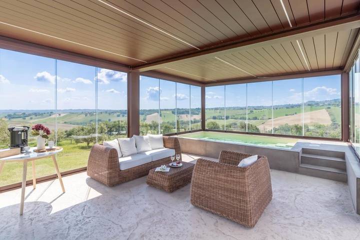 Location de vacances pour 10 personnes, avec vue ainsi que piscine et jardin à Cingoli - 4