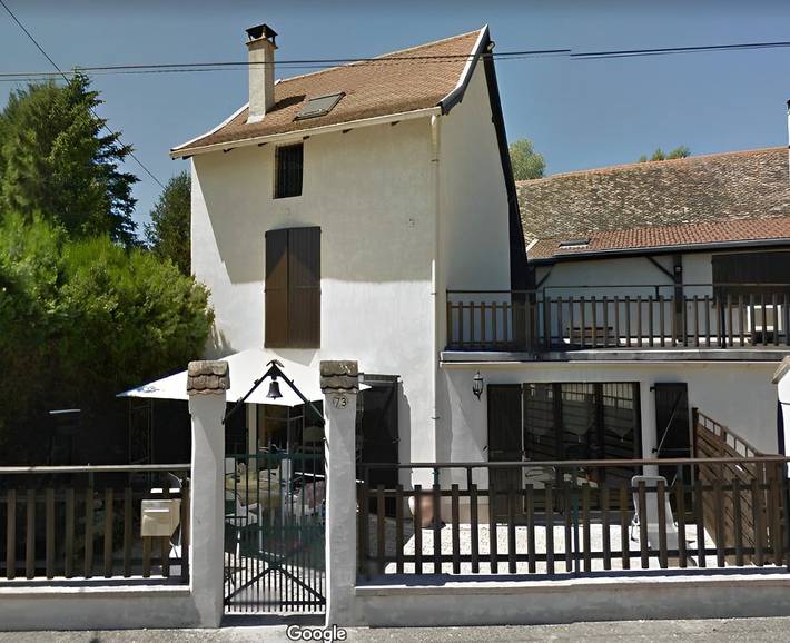 Gîte pour 5 personnes, avec terrasse et jardin, animaux acceptés