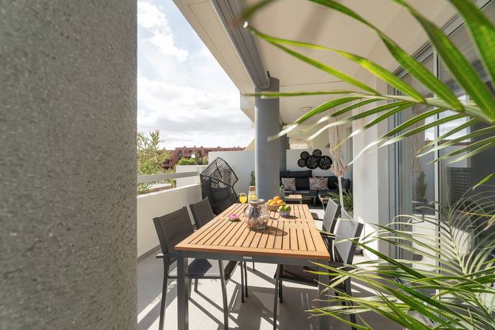 Apartamento inteiro, Apartamento 'La Tejita Beach' com Piscina Privada, Terraço Privado e Wi-Fi in La Tejita, Granadilla de Abona