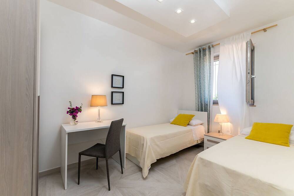 Stunning private villa with private pool, A/C, Wifi, Tv, veranda and panoramic view, close to Os... in San Vito dei Normanni, Salento