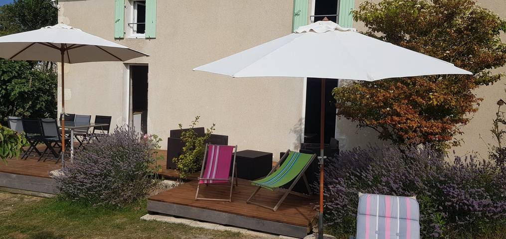 Gîte pour 14 personnes, avec jardin et terrasse en Charente-Maritime - 3