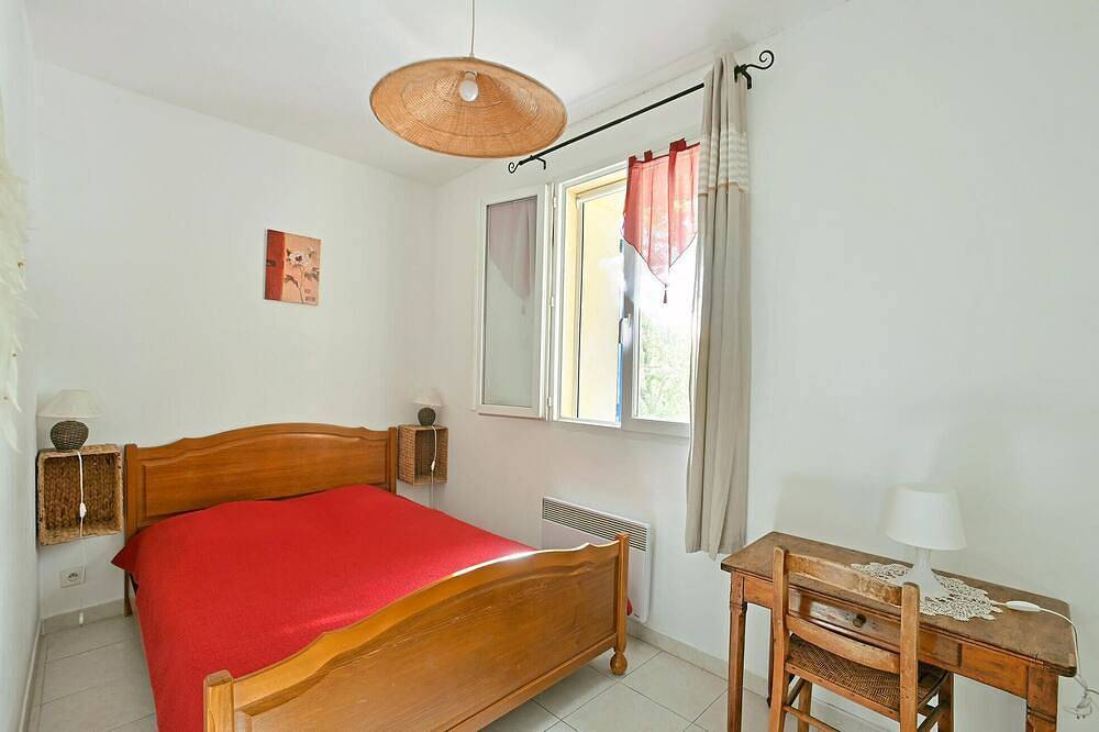3 bedroom nice home in Mazan in Mazan, Parc naturel régional du Mont-Ventoux