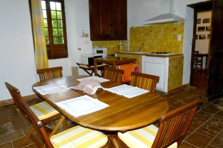 Location de vacances pour 6 personnes, avec piscine ainsi que jardin et terrasse à Ornézan - 3